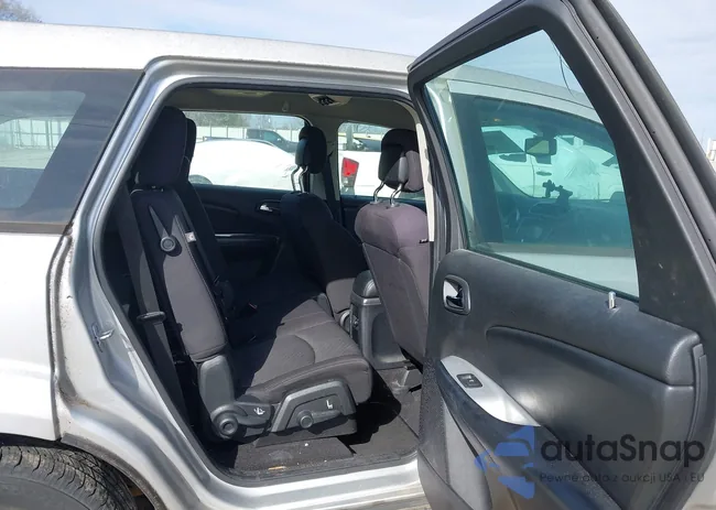 3C4PDCABXET101061: 44203004