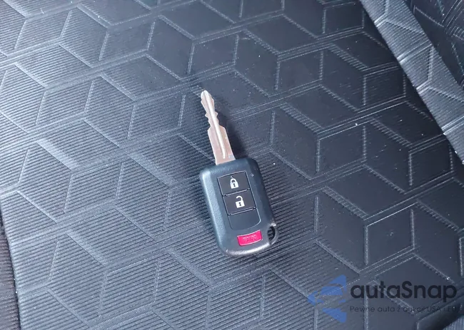 JA4APUAU5MU010752: 44203032