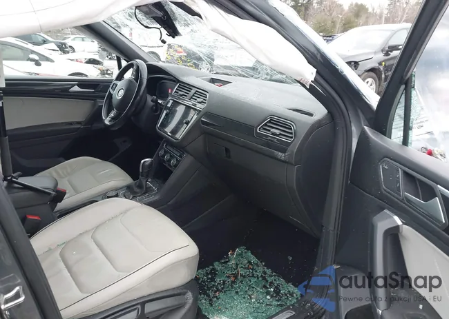 3VV4B7AX3LM112424: 44203079