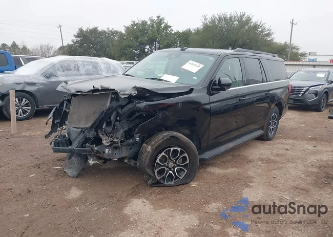 1FMJK1J82REA24952: 44203139