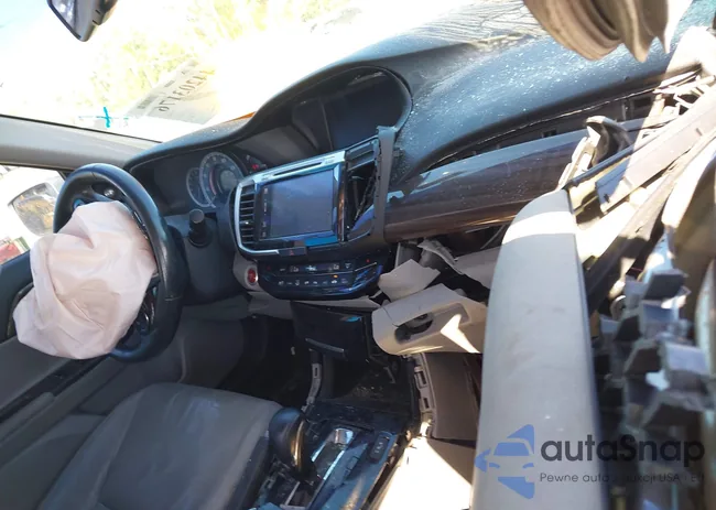 1HGCR2F82HA014405: 44203176