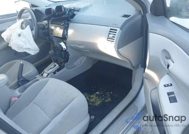 2T1BU4EE9AC275205: 44203196