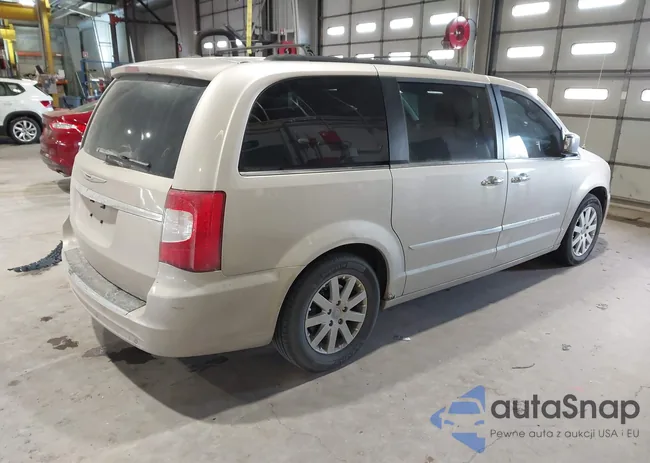 2C4RC1CG6CR269921: 44203197