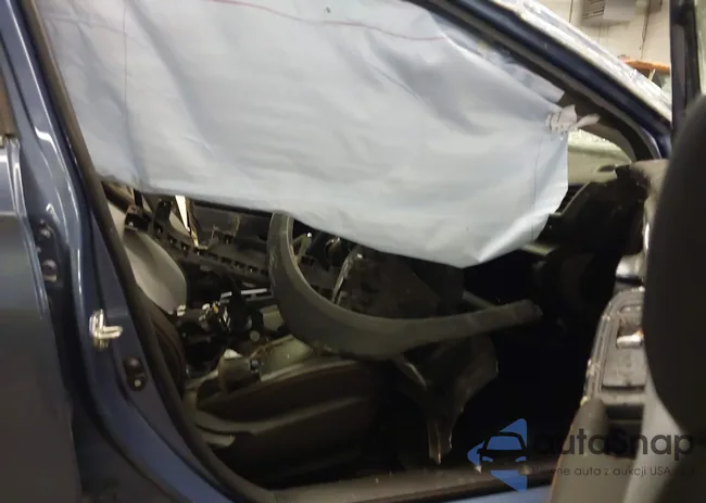 JF2GTHMC9NH207165: 44203260