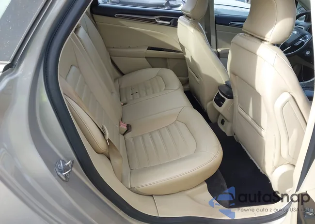 3FA6P0HD1FR282371: 44203293