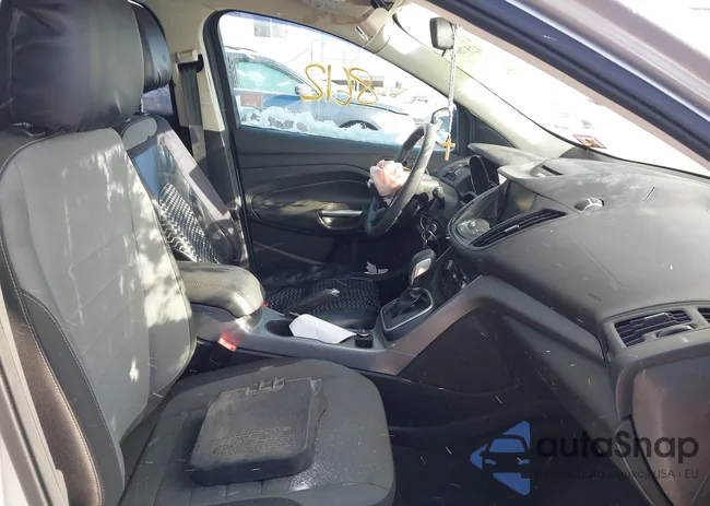 1FMCU9GX8EUA88526: 44203310