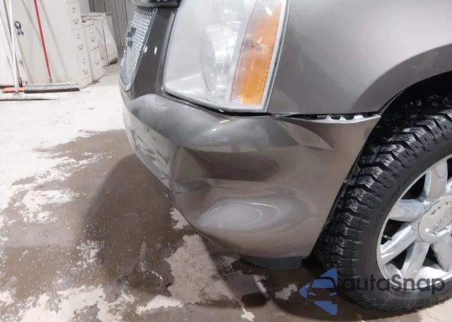 1GKS2EEF7CR321132: 44203360