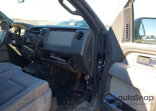 1FTMF1CM8BKD10165: 44203369