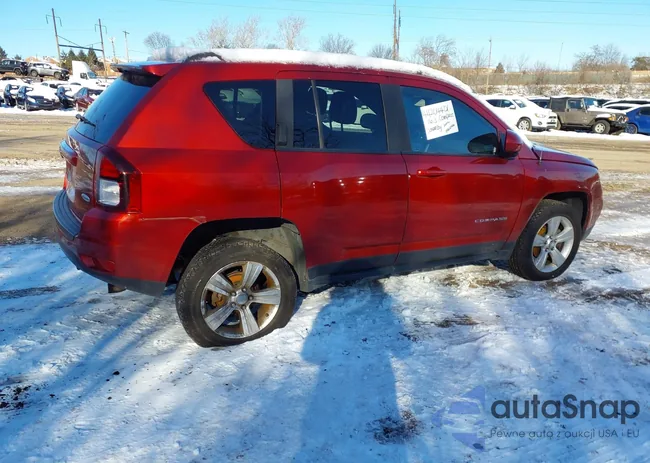 1C4NJDEB4GD542046: 44204401