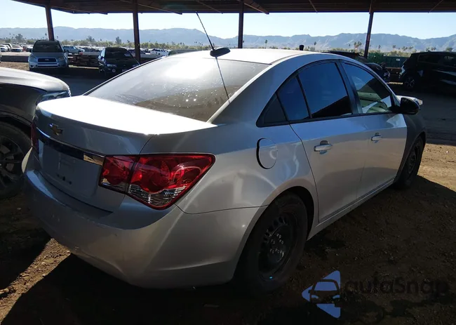 1G1PA5SG8F7100035: 44204457