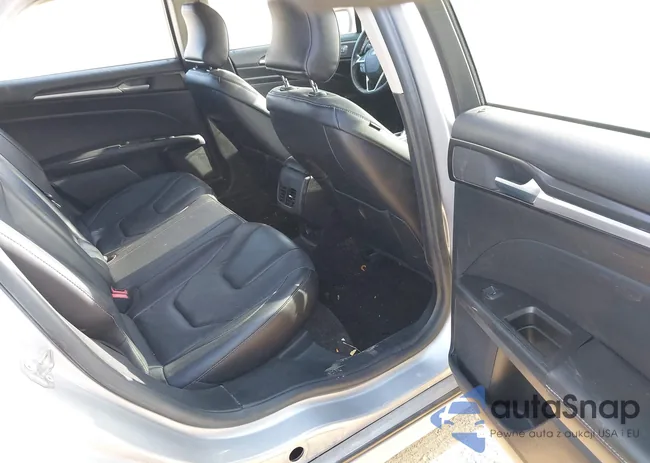 3FA6P0D94JR137416: 44204503