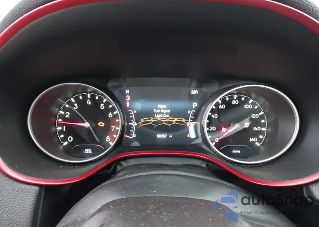 3C4NJDDB8JT272872: 44204504