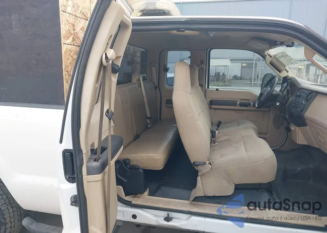 1FTNX20588EE54780: 44204526