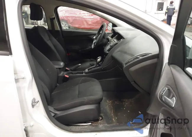 1FADP3K28FL279207: 44204541