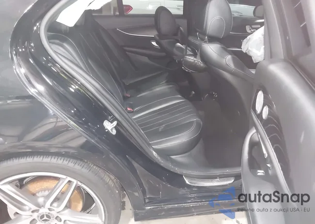 WDDZF4KB0JA422198: 44204544