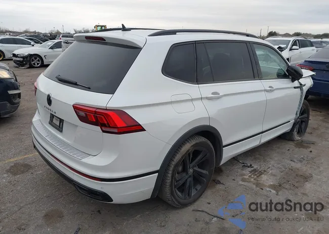 3VVCB7AX7PM072916: 44204567