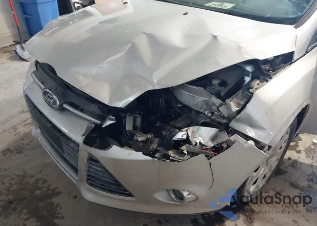 1FAHP3F2XCL445735: 44204595