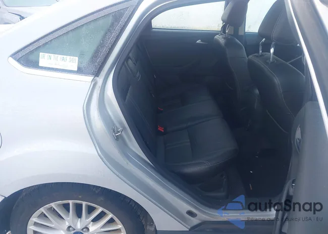 1FAHP3H21CL307109: 44204609