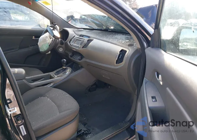 KNDPBCAC2F7701416: 44204618