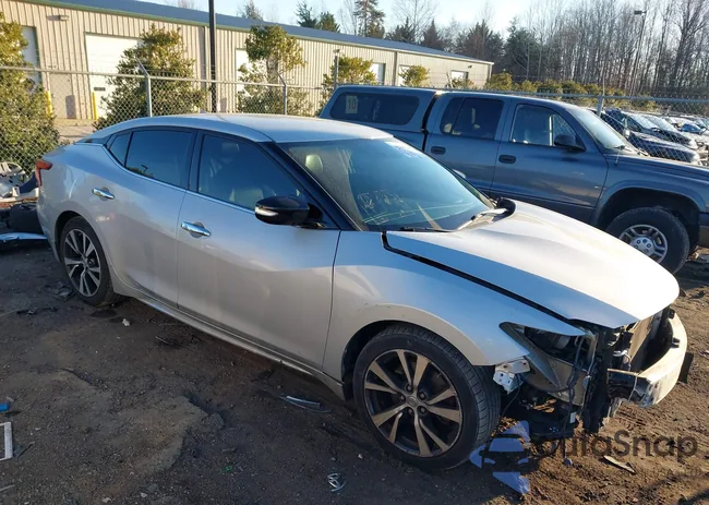 1N4AA6AP0HC388928: 44204628