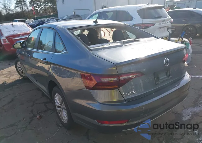 3VWC57BU2KM011988: 44204643