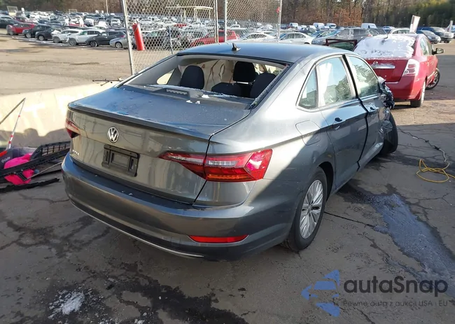 3VWC57BU2KM011988: 44204643