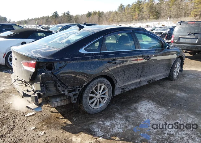 5NPE24AF5JH658671: 44204697