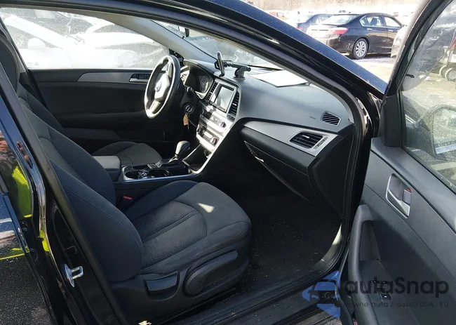 5NPE24AF5JH658671: 44204697