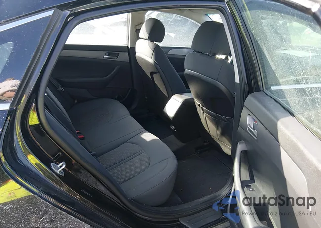 5NPE24AF5JH658671: 44204697