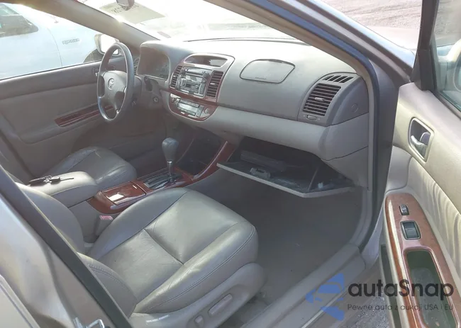 4T1BE30K13U254015: 44204728