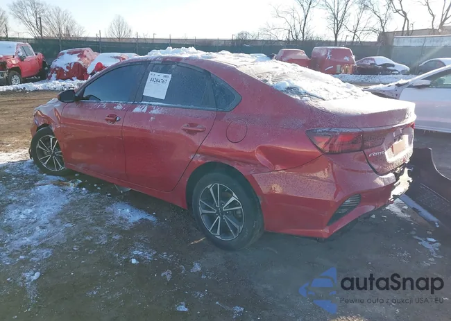 3KPF24AD8PE596411: 44204767