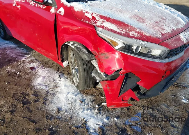 3KPF24AD8PE596411: 44204767