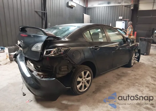 JM1BL1SG5A1213182: 44204788