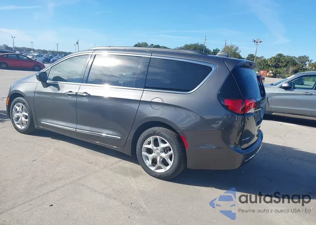 2C4RC1BG2HR516134: 44204795