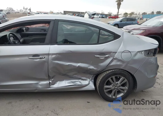 5NPD84LF5HH016517: 44204799