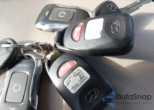 5NPD84LF9HH078227: 44204800