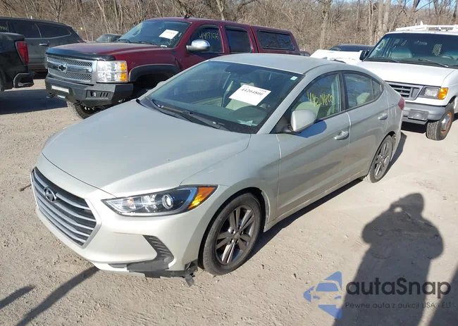 5NPD84LF9HH078227: 44204800