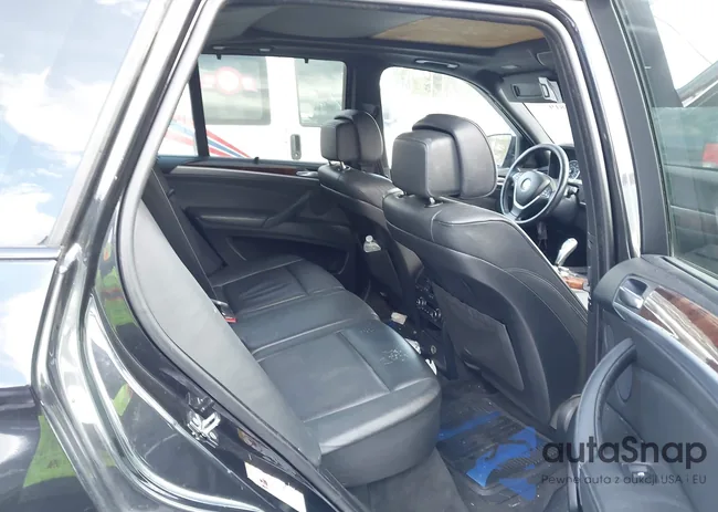 5UXFE43518L030448: 44204819