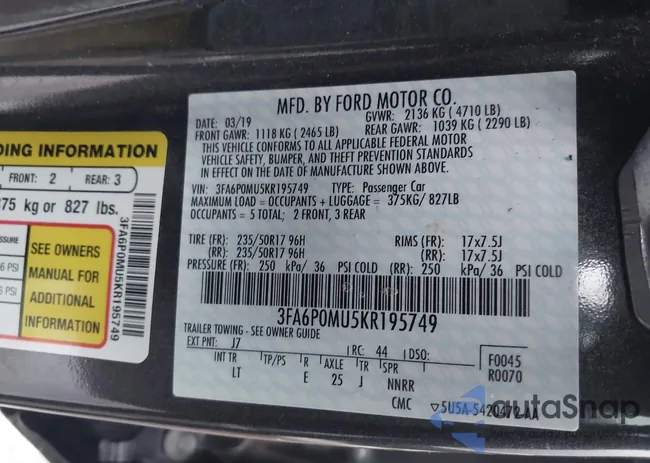 3FA6P0MU5KR195749: 44204849