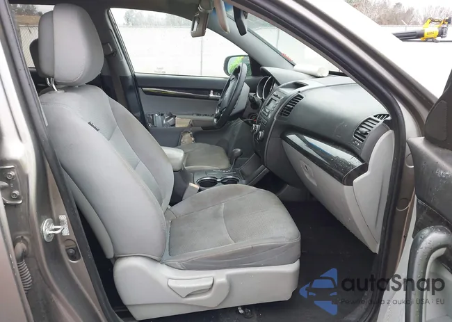 5XYKT4A13BG071396: 44204882