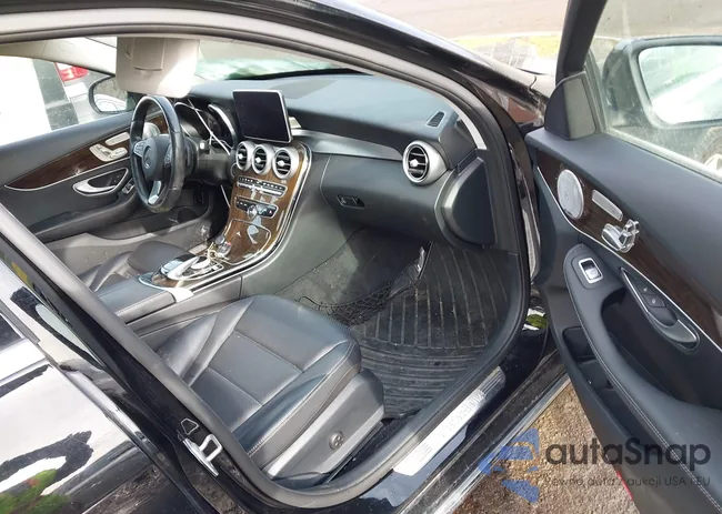 WDDWF4KBXHR280327: 44204924