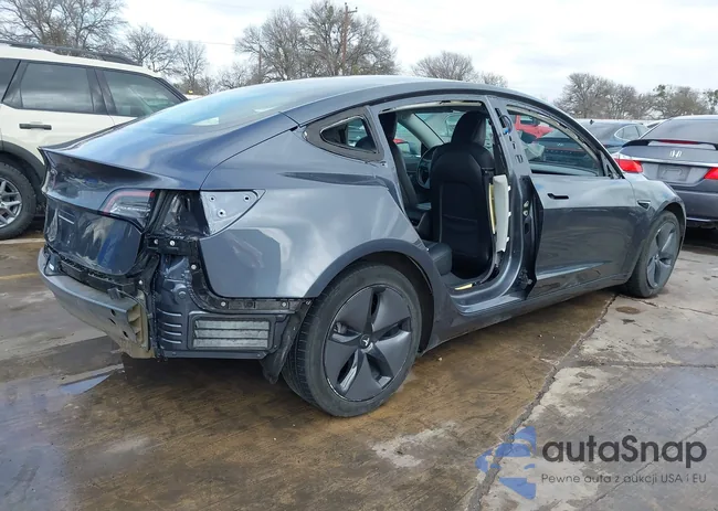 5YJ3E1EB7JF119598: 44204943