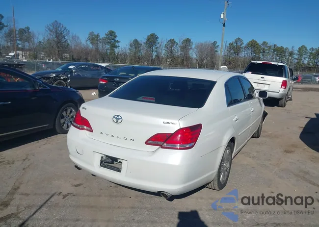 4T1BK36B86U167054: 44204977