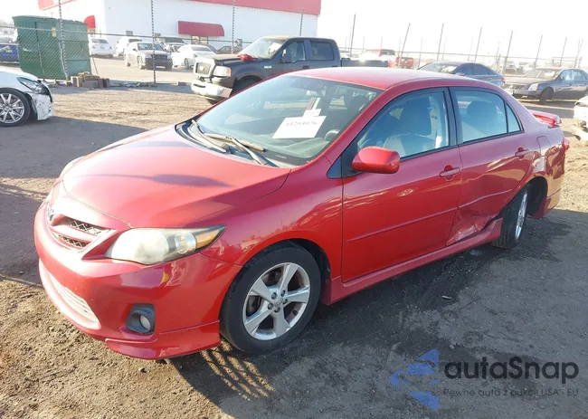 2T1BU4EE3DC935792: 44204026