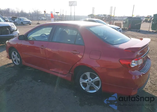 2T1BU4EE3DC935792: 44204026