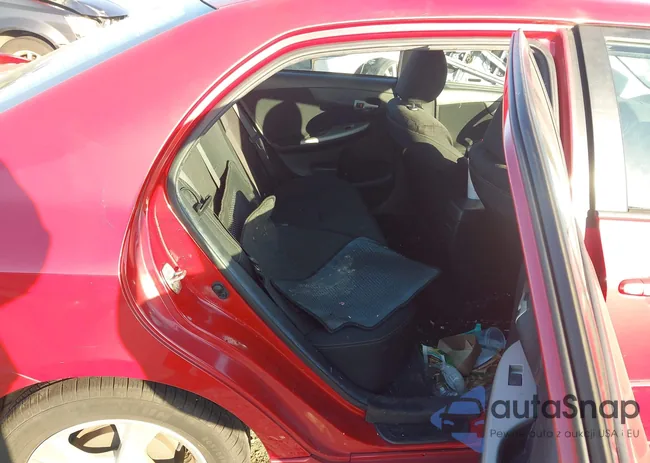 2T1BU4EE3DC935792: 44204026