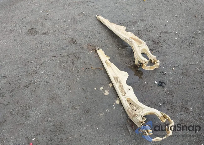 1FMCU9DG2CKB76081: 44204092