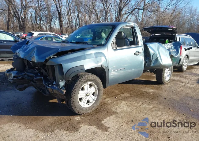 1GCNKPEA8CZ131459: 44204208