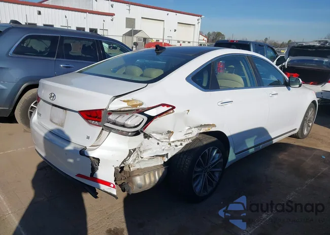 KMHGN4JE8FU018390: 44204257