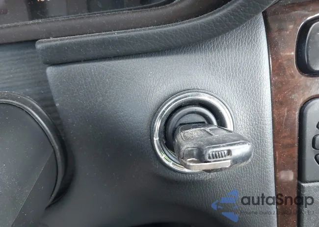 WDBRF61J04F532348: 44204268